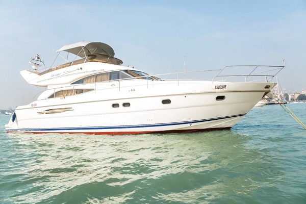 Yacht Rentals in Mumbai