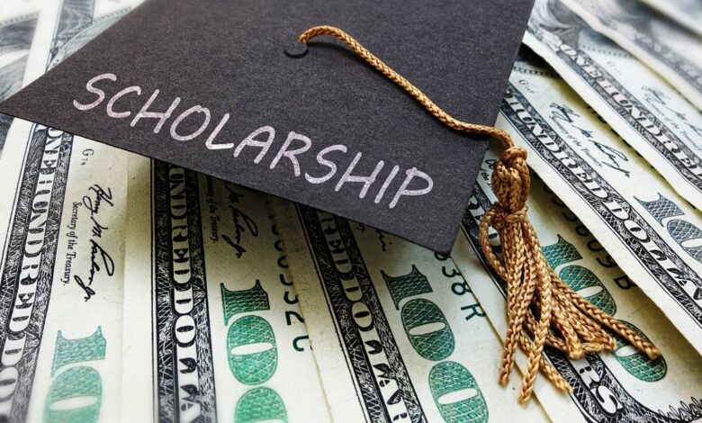scholarship for graduation